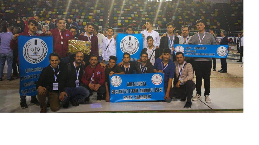 Samandağ Adem Nural Mesleki ve Teknik Anadolu Lisesi  Öğrencileri 13. Uluslararası MEB Robot Yarışması´nda Üçüncüğe Hak Kazandılar.
