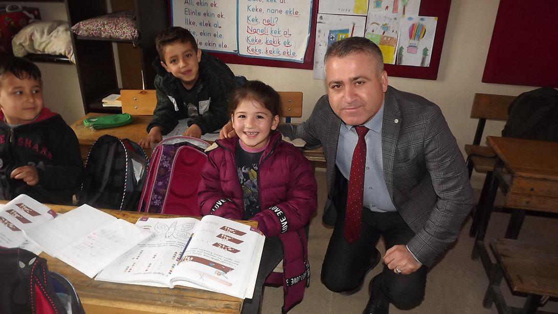 Sayın İlçe Milli Eğitim Müdürümüz Menderes TUNÇ köy okullarını ziyaret etti.